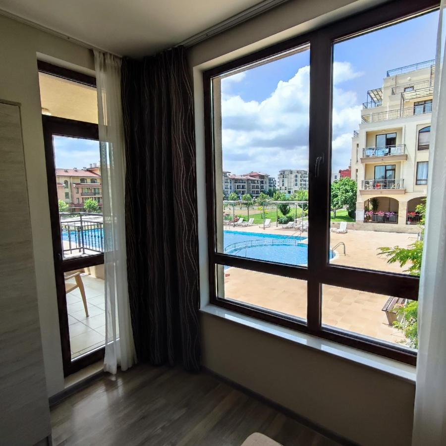 Sorrento Sole Mare - Apartments By The Beach Свети Влас Екстериор снимка