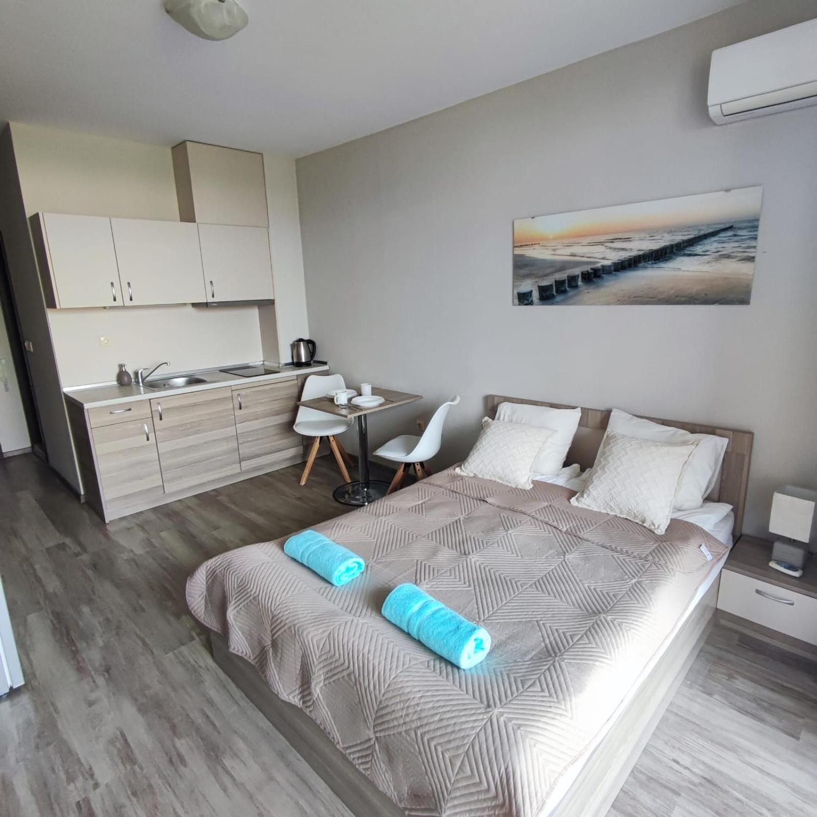 Sorrento Sole Mare - Apartments By The Beach Свети Влас Екстериор снимка